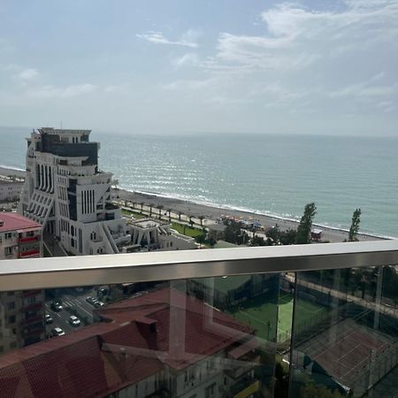 Sea Towers Lux 17-05 Apartment บาทูมิ ภายนอก รูปภาพ