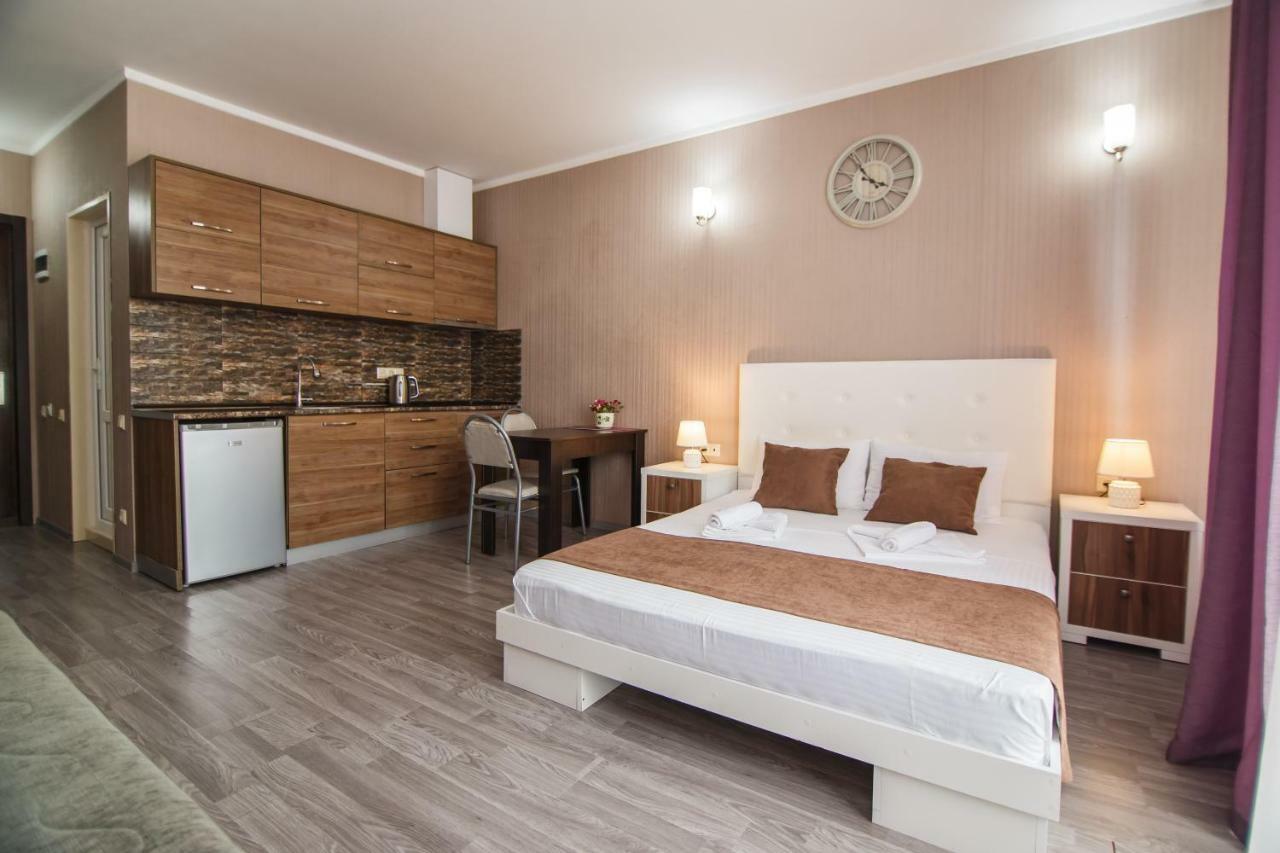 Sea Towers Lux 17-05 Apartment บาทูมิ ภายนอก รูปภาพ